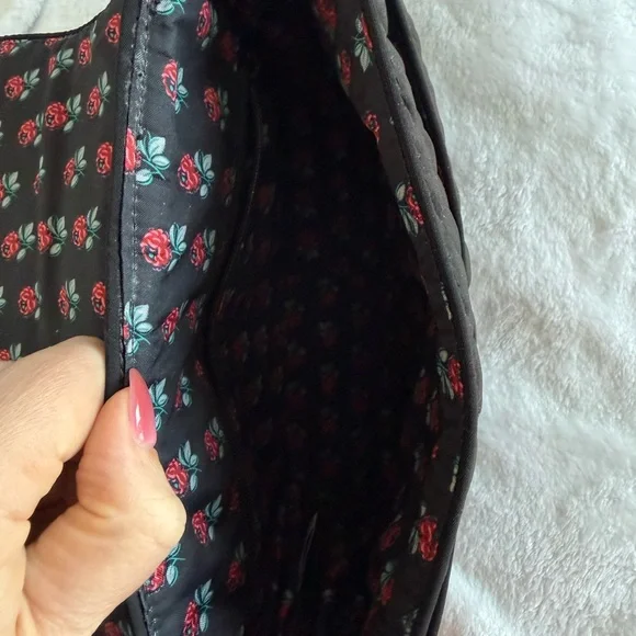 GUC Vera Bradley Black Quilted Crossbody Bag - Picture 8 of 9